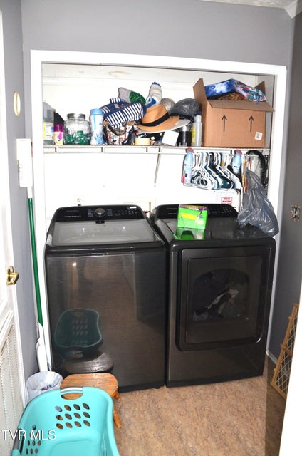 Photo #14: 231 Pine Street