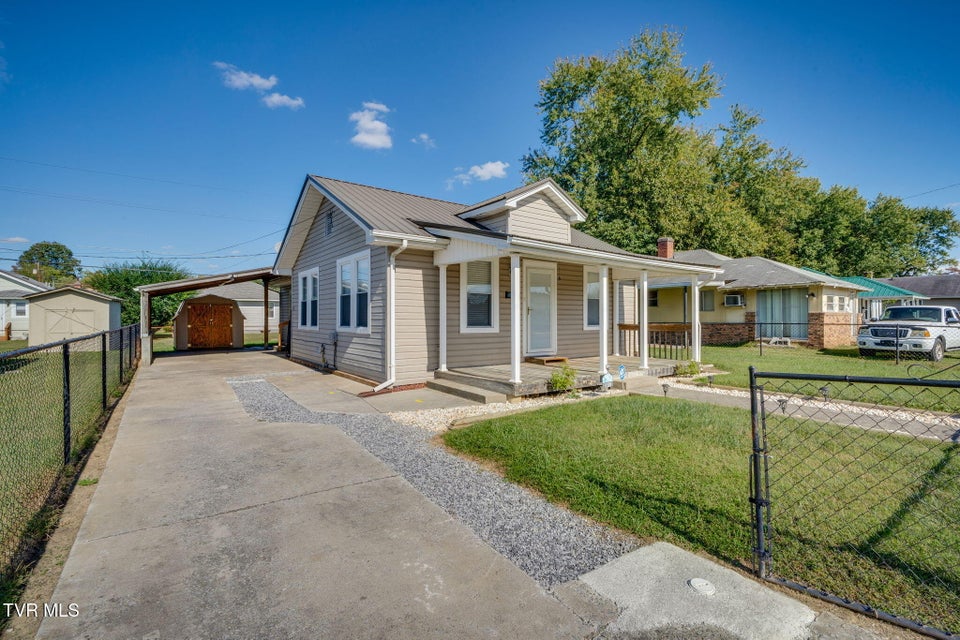 Photo #2: 1318 Willow Street