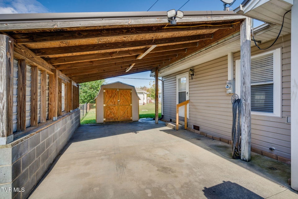 Photo #22: 1318 Willow Street