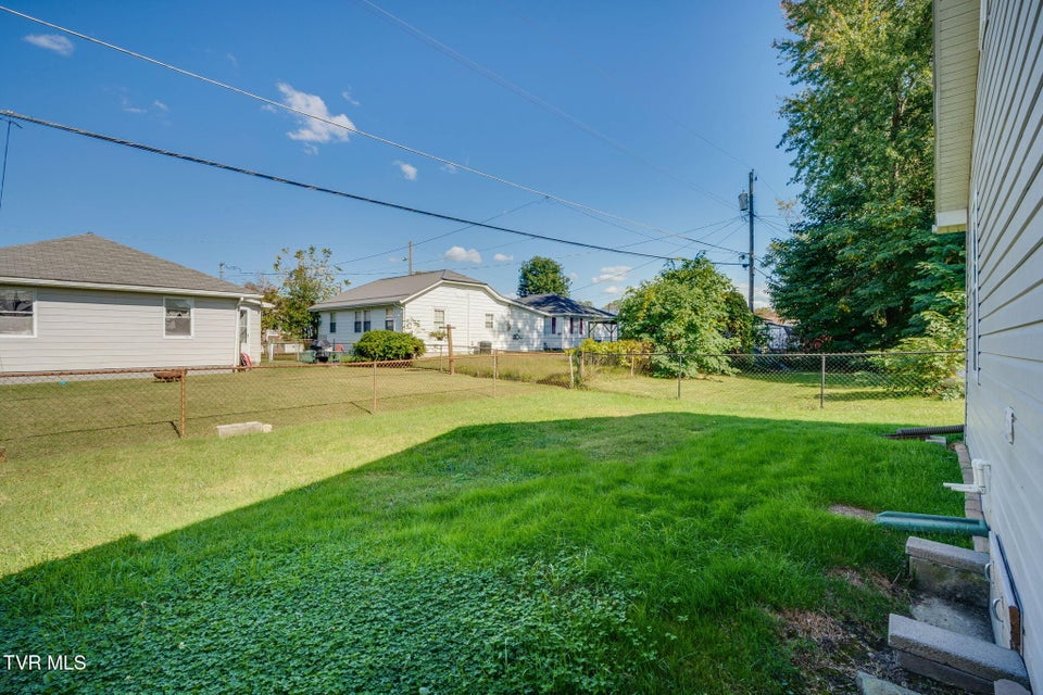Photo #23: 1318 Willow Street
