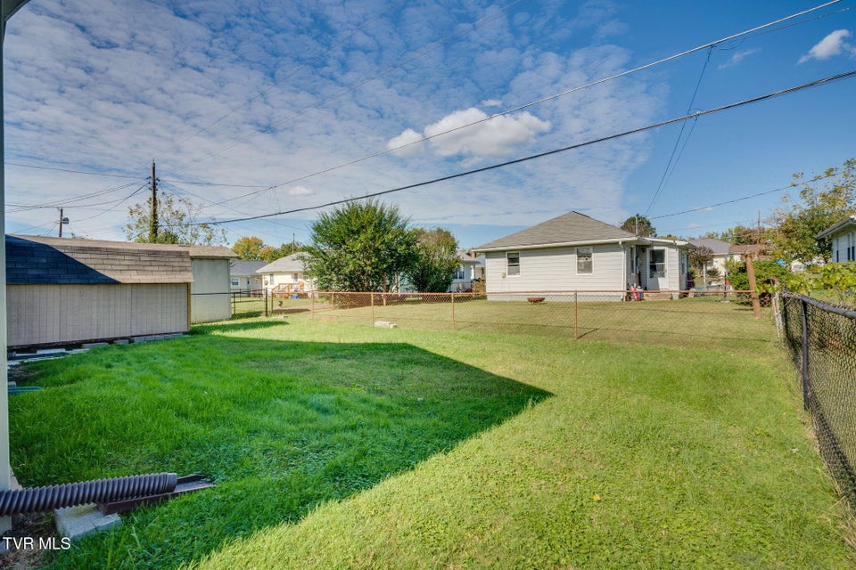 Photo #26: 1318 Willow Street