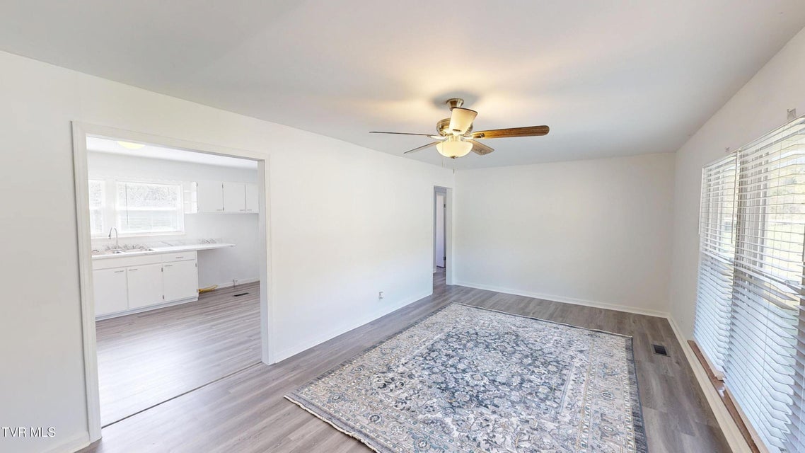 Photo #12: 929 Campbell Drive
