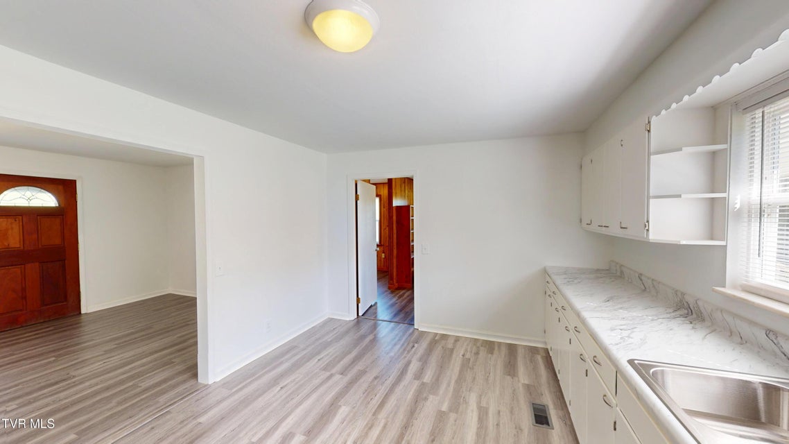Photo #16: 929 Campbell Drive
