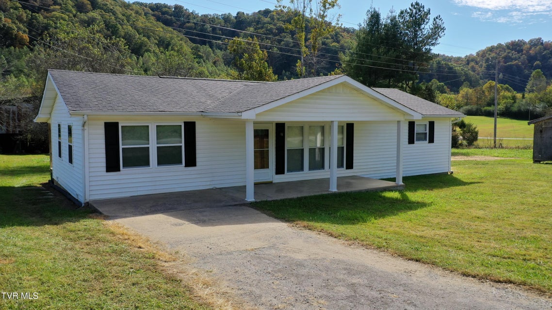 Photo #5: 929 Campbell Drive