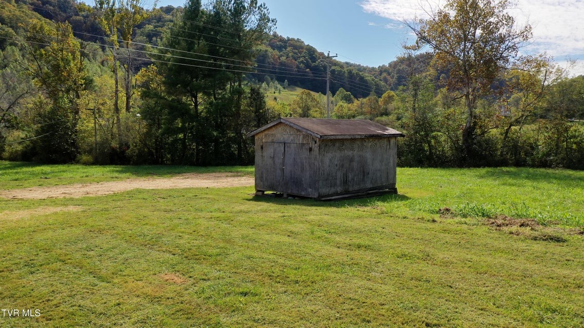 Photo #6: 929 Campbell Drive