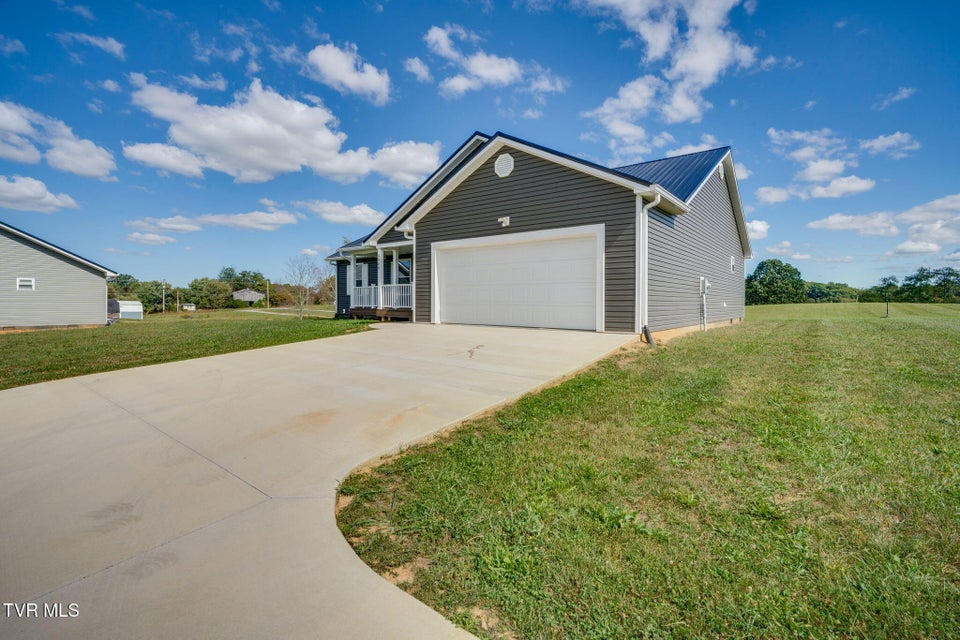 Photo #3: 5960 Snapps Ferry Road