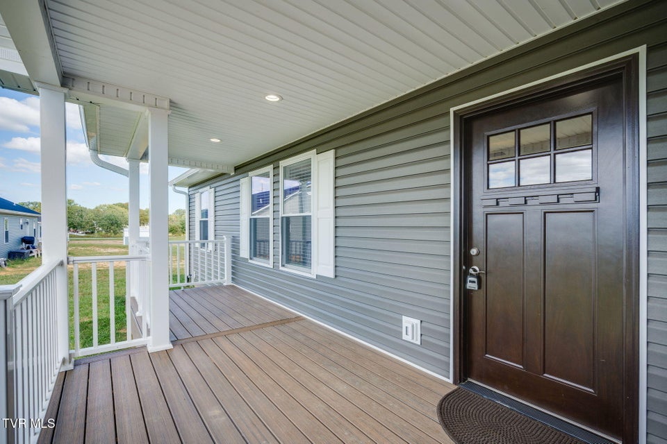 Photo #4: 5960 Snapps Ferry Road