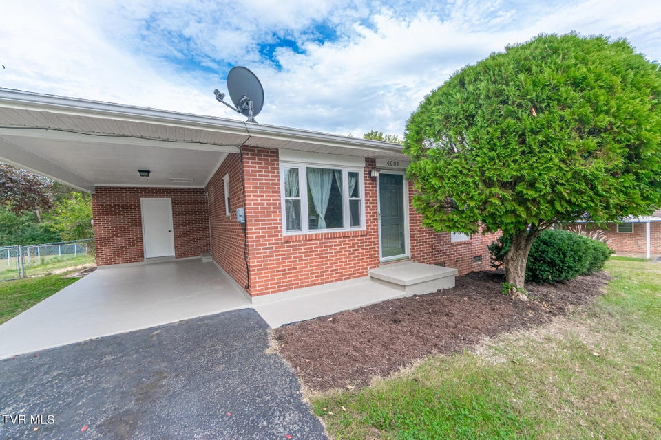 Photo #3: 4003 Sanford Drive