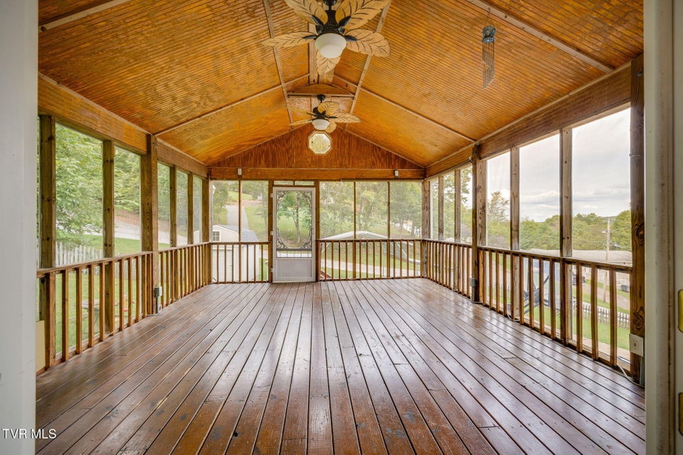 Photo #49: 203 Sasanoa Court