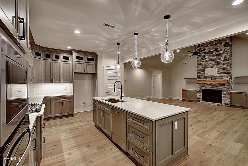Photo #13: 30 Glaze Farm Way