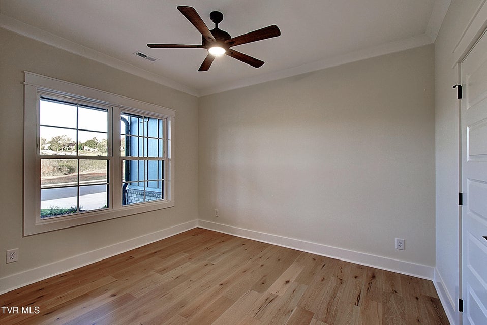 Photo #24: 30 Glaze Farm Way