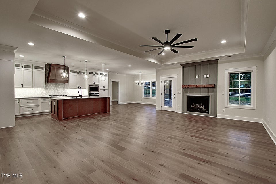 Photo #7: 40 Glaze Farm Way