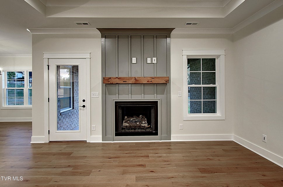 Photo #8: 40 Glaze Farm Way