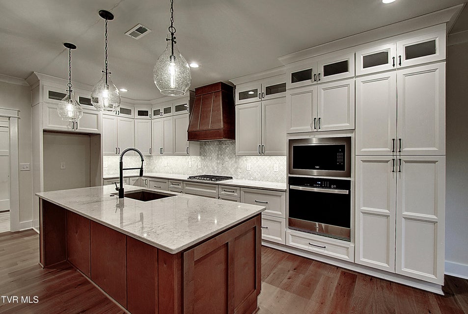Photo #11: 40 Glaze Farm Way