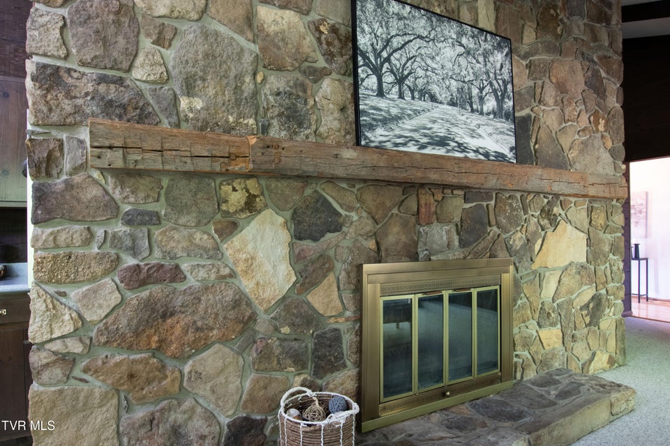 Photo #25: 521 Brookwood Drive