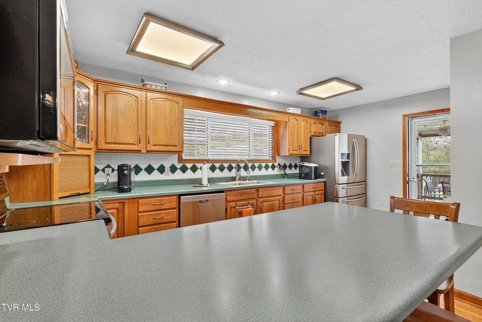 Photo #28: 33163 Clinchburg Road