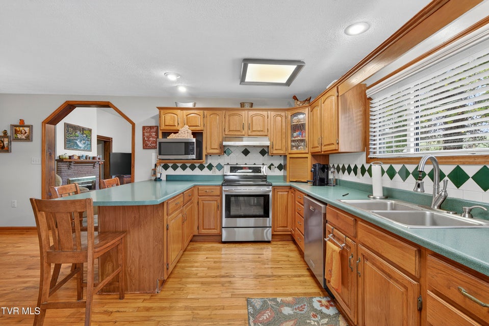 Photo #30: 33163 Clinchburg Road