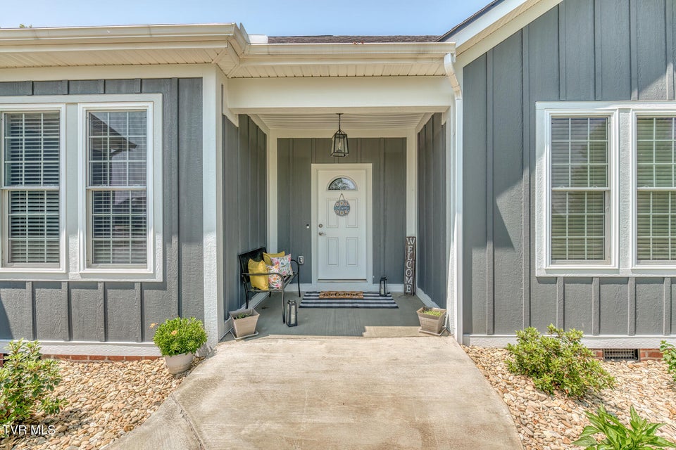 Photo #3: 237 Oak View Circle
