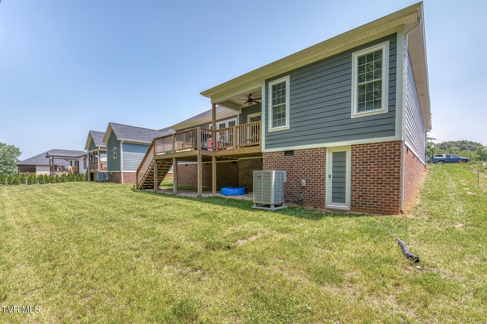Photo #37: 237 Oak View Circle