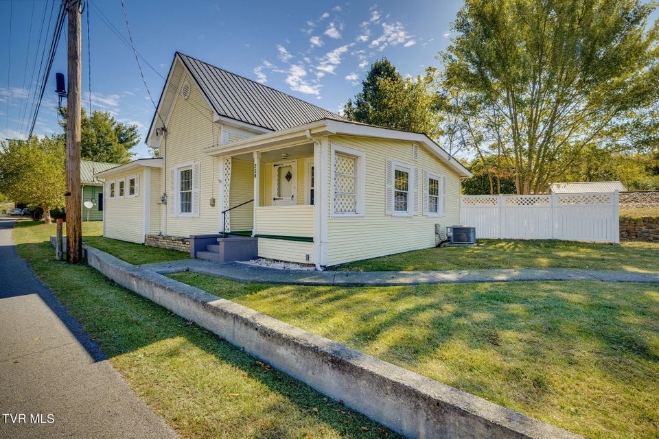 Photo #3: 230 Old Fishery Road