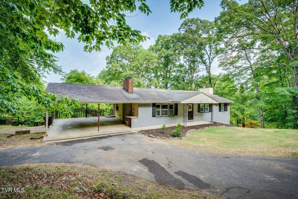 Photo #4: 3912 Inwood Drive