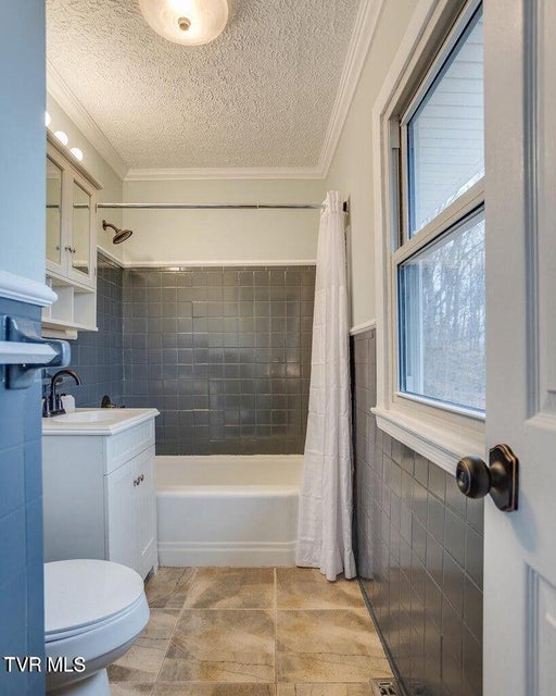 Photo #27: 3912 Inwood Drive