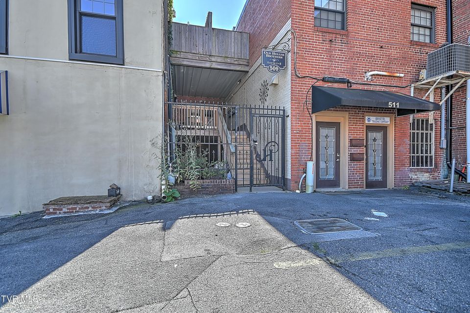 Photo #3: 509 State Street Street