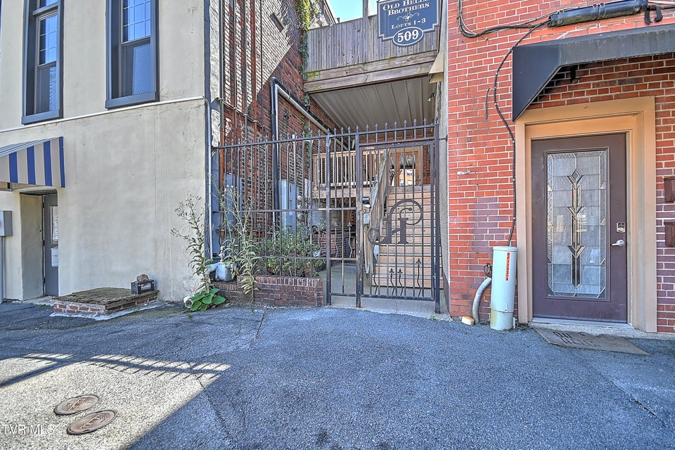 Photo #2: 509 State Street Street