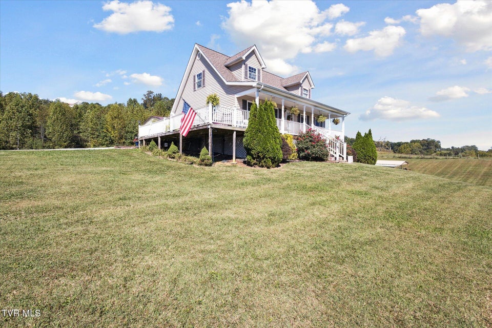 Photo #2: 19663 Park Ridge Drive