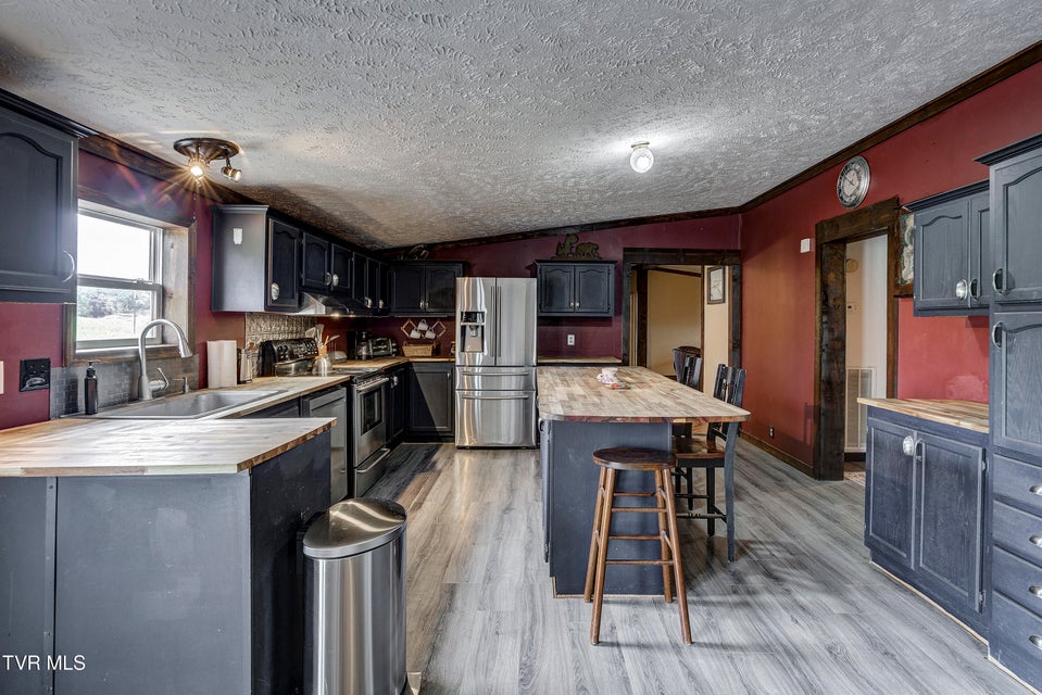 Photo #22: 438 Vfw Road