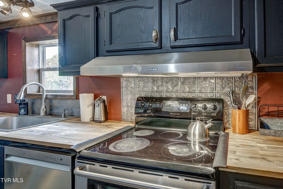 Photo #25: 438 Vfw Road