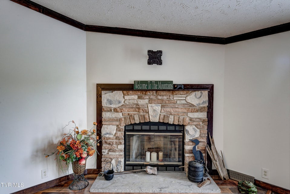 Photo #29: 438 Vfw Road