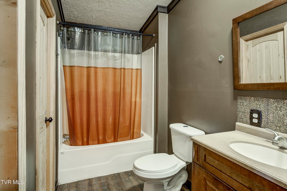 Photo #33: 438 Vfw Road