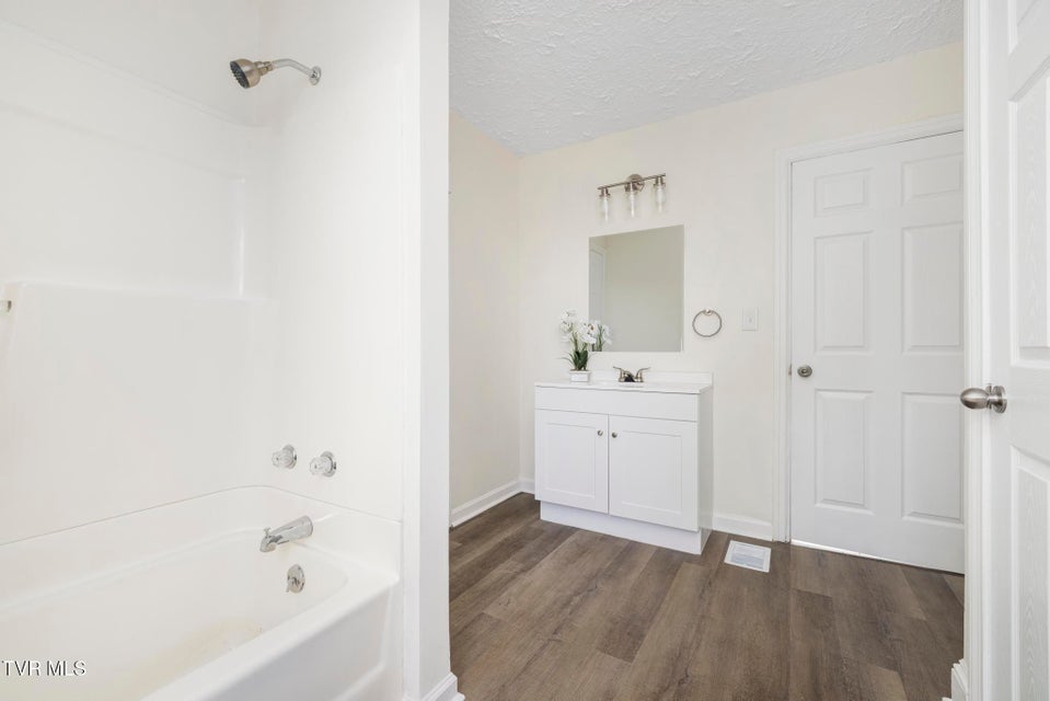 Photo #37: 260 Buttermilk Road