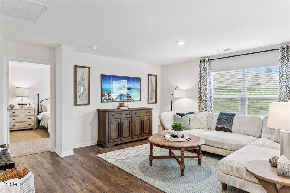 Photo #7: 690 Saint Andrews Drive 
