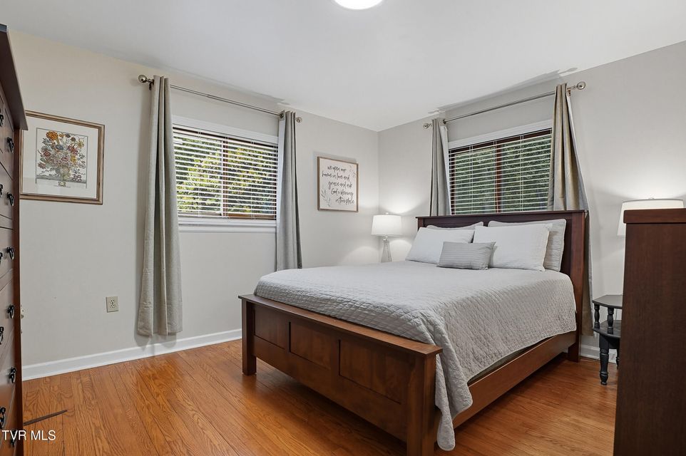 Photo #8: 402 Edgewood Street