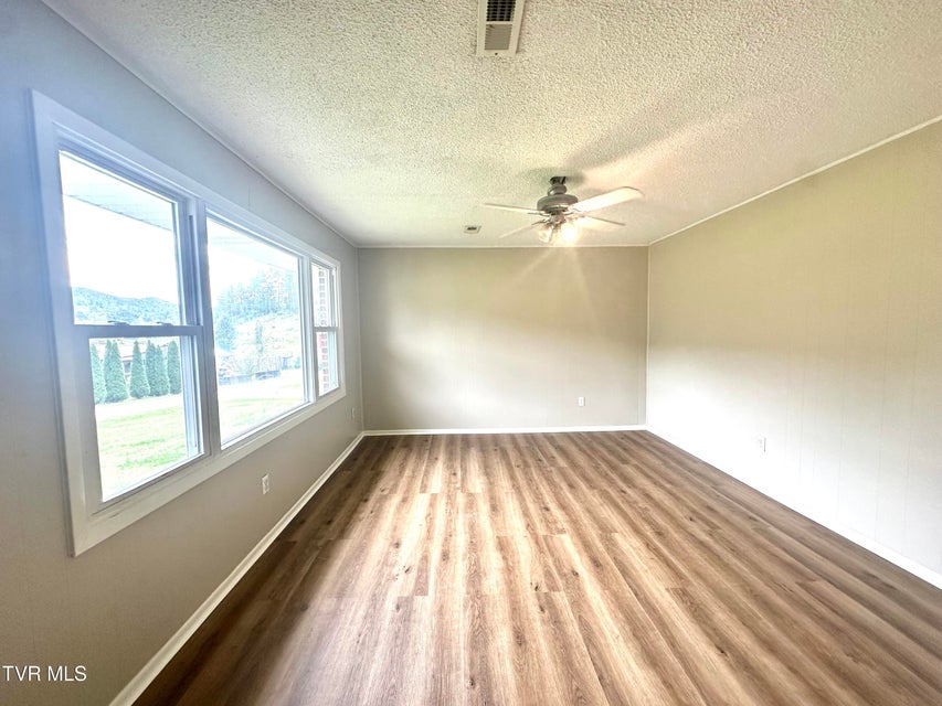 Photo #9: 125 Dogwood Lane