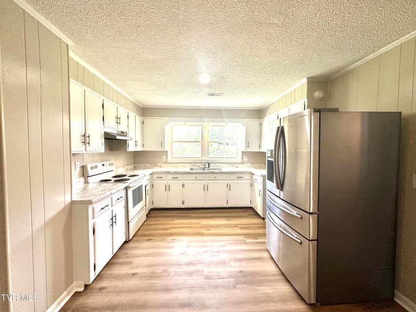 Photo #12: 125 Dogwood Lane