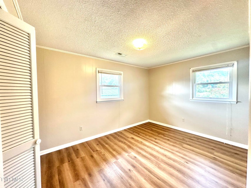 Photo #19: 125 Dogwood Lane