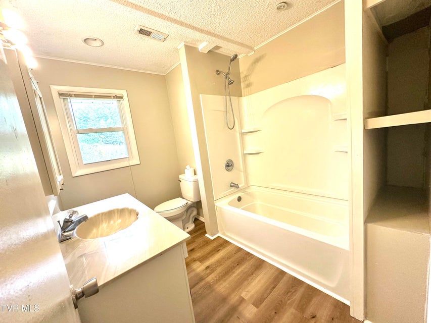 Photo #23: 125 Dogwood Lane