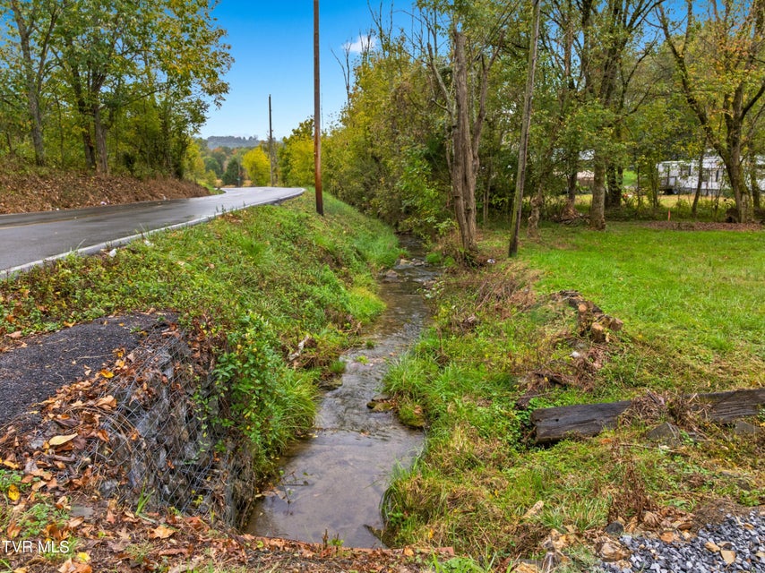 Photo #34: 569 Bancroft Chapel Road