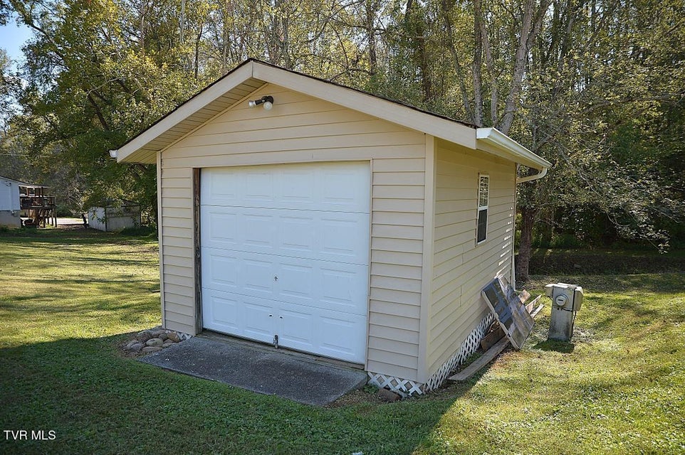 Photo #4: 216 Old Weaver Pike