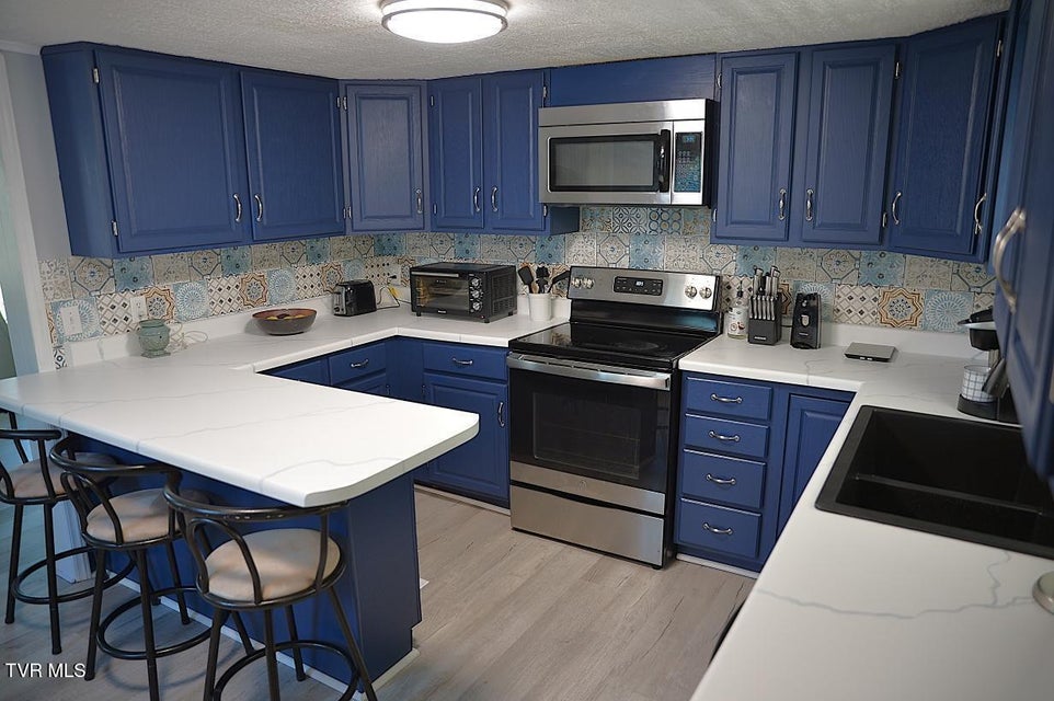 Photo #9: 216 Old Weaver Pike