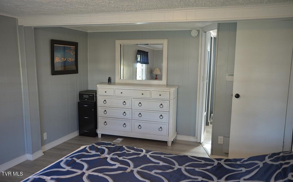 Photo #21: 216 Old Weaver Pike