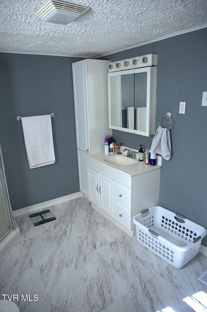 Photo #23: 216 Old Weaver Pike