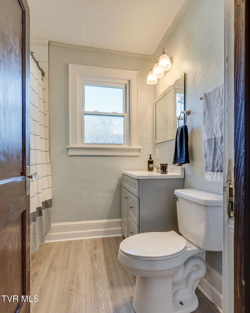 Photo #17: 1614 Broad Street