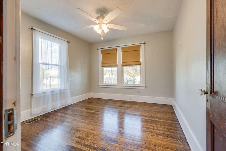 Photo #18: 1614 Broad Street