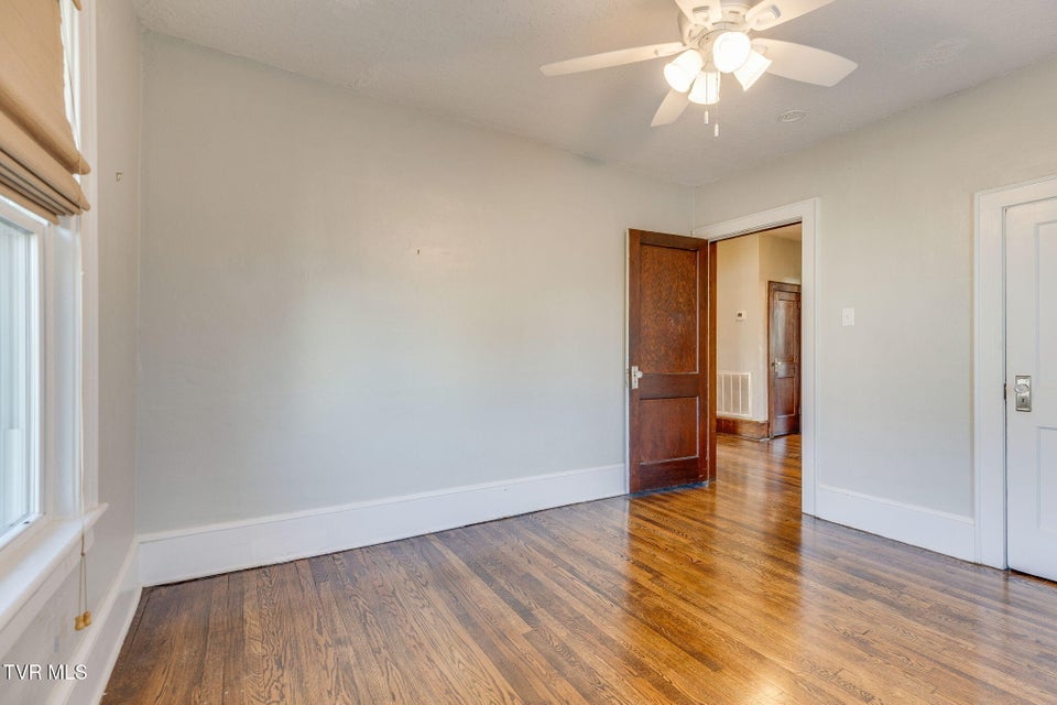 Photo #20: 1614 Broad Street