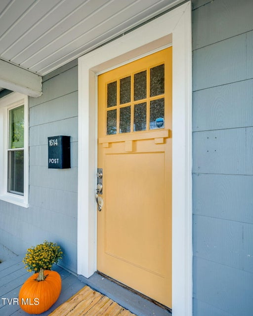 Photo #5: 1614 Broad Street