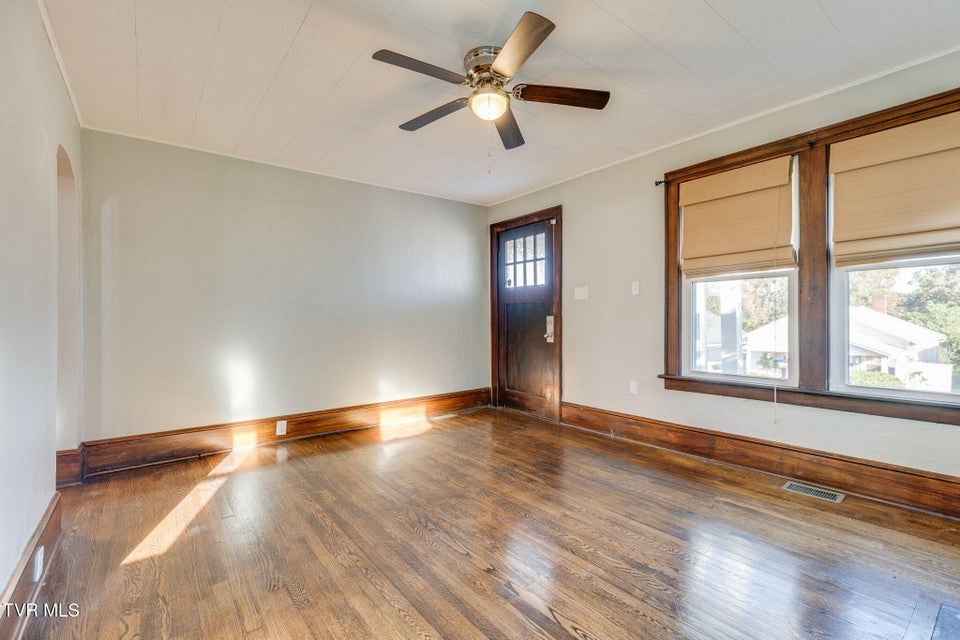 Photo #8: 1614 Broad Street